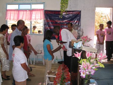CGM Margos - Philippines ` Rev Dr Kenny Ministering to the sick